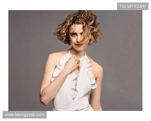 颜值与实力并存！“女版库里” 克拉克的防守铁闸，联手跆拳道黑带队友掀翻联盟(1)